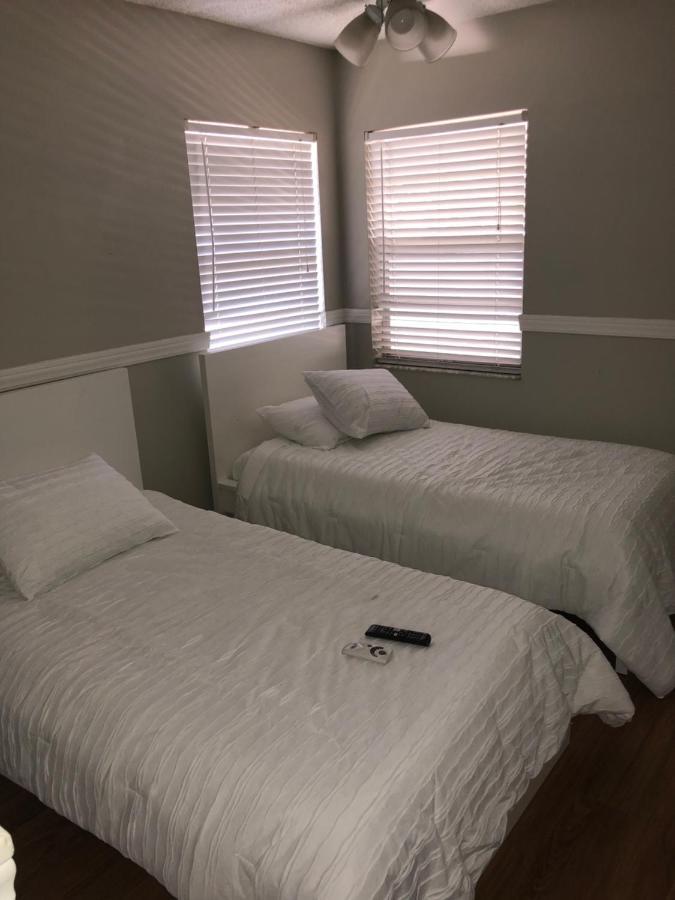 הוילה טאמפה Cheerful 3 Bed House In A Cul- De-Sac! מראה חיצוני תמונה
